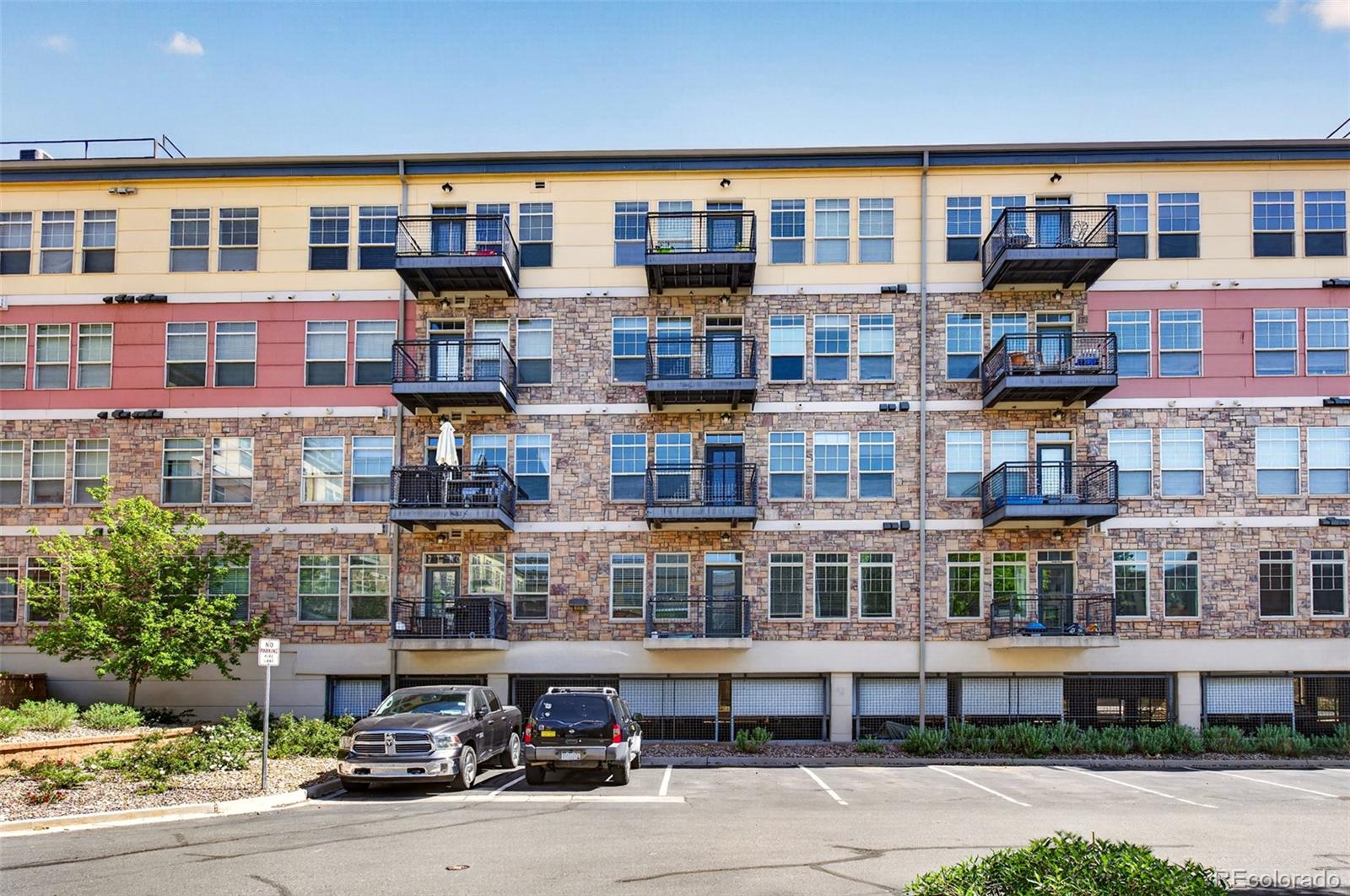 13456 Via Varra Broomfield CO 80020