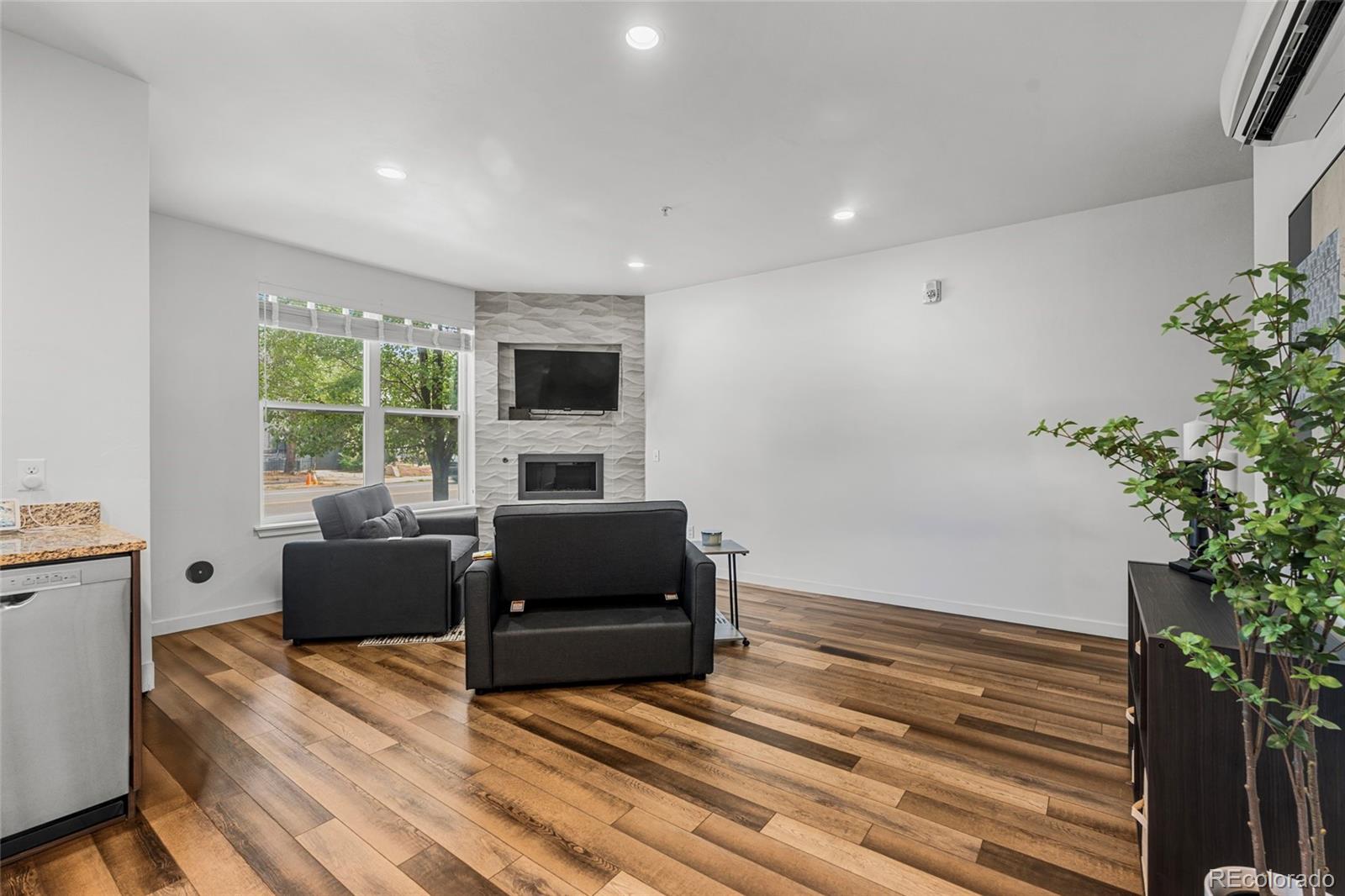 336 E 1st Avenue Denver CO 80203