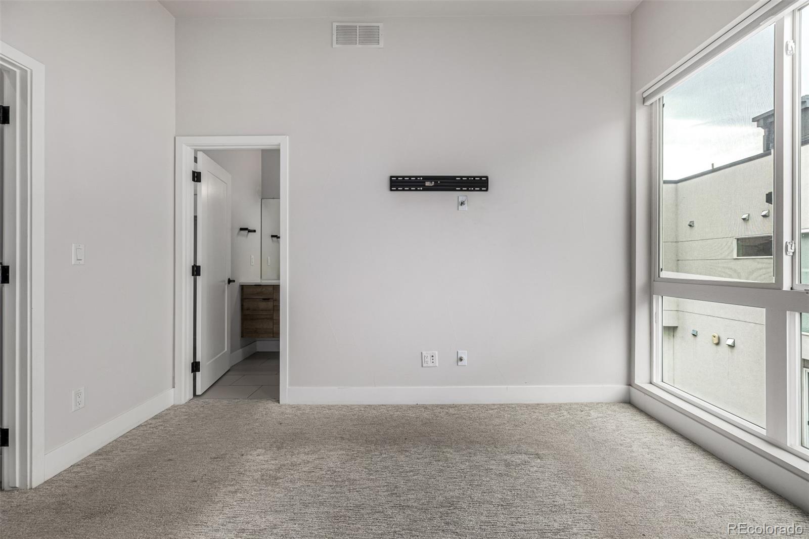 3037 W 19th Avenue Denver CO 80204