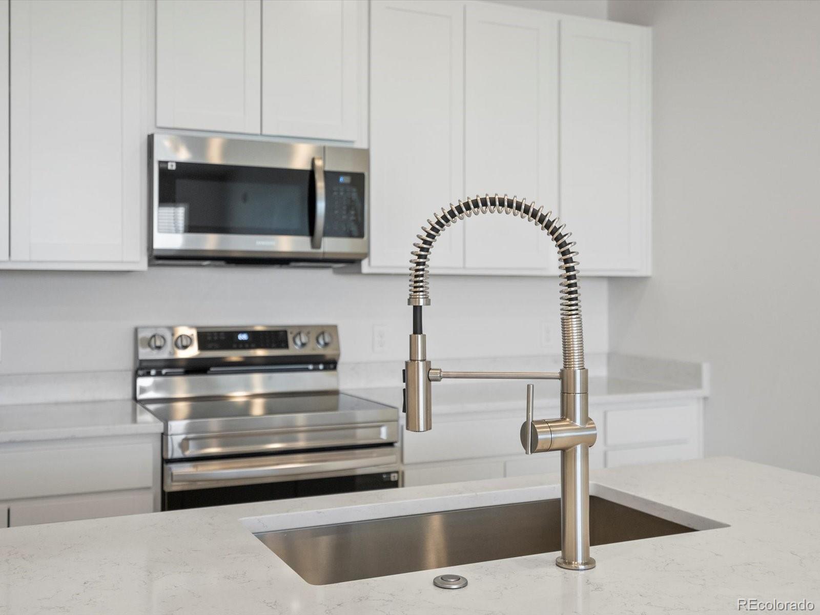 6153 N Ceylon Street Denver CO 80249