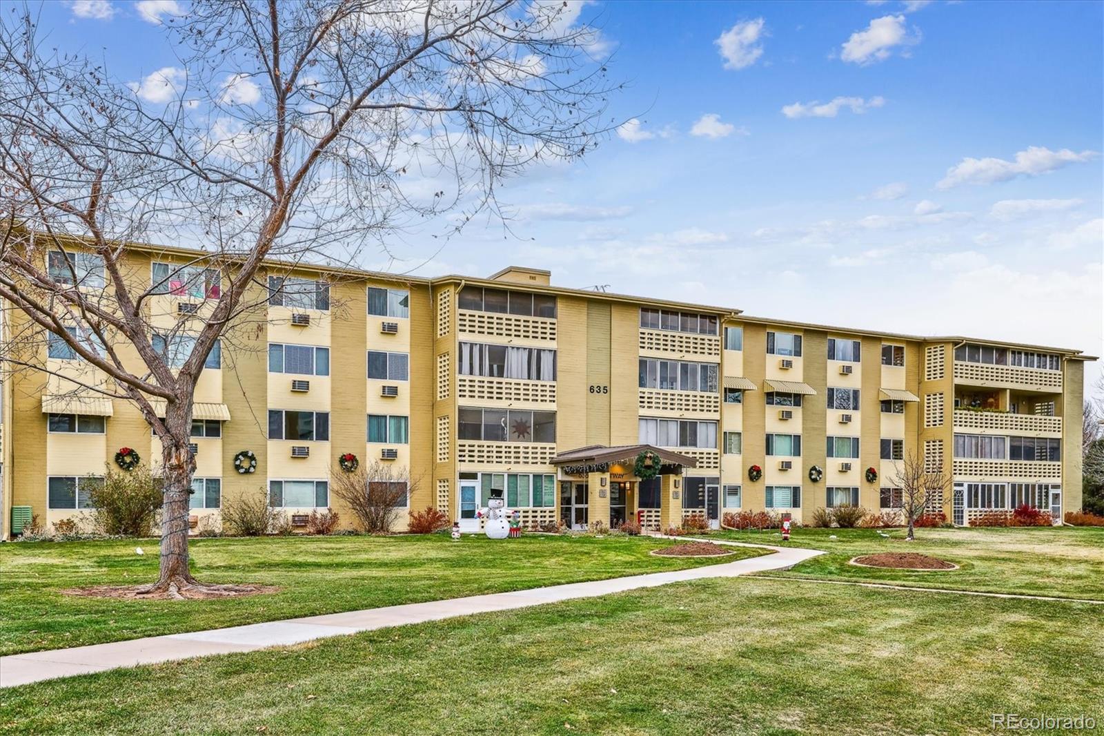 635 S Alton Way Denver CO 80247