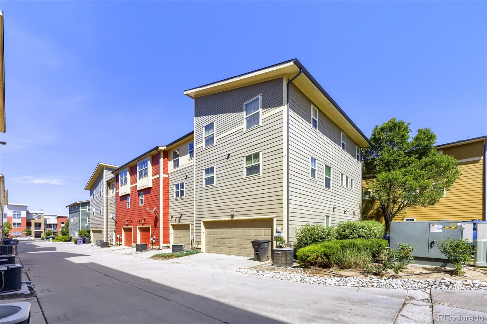 10556 E 29th Drive Denver CO 80238
