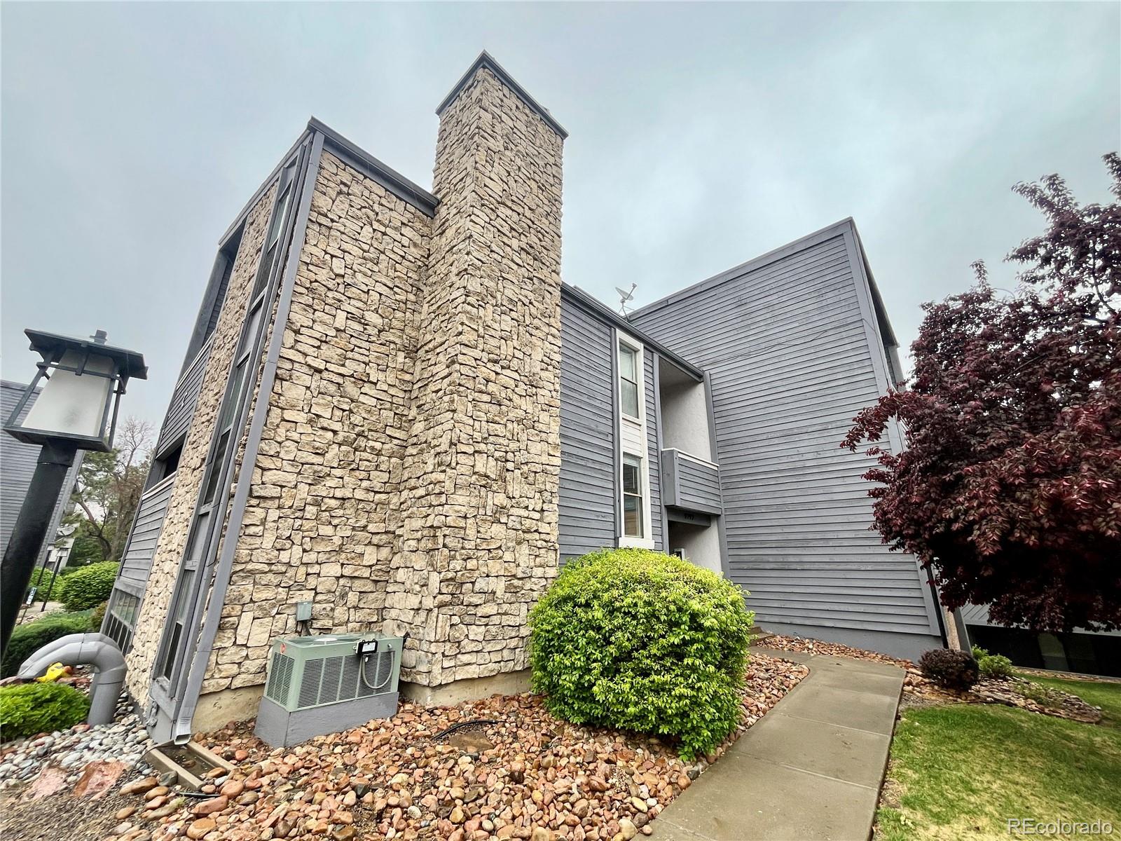 9797 E Peakview Avenue Englewood CO 80111