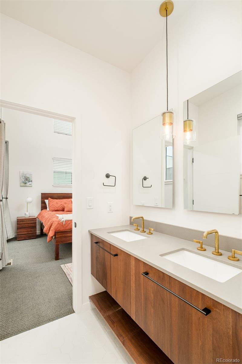1724 Irving Street Denver CO 80204