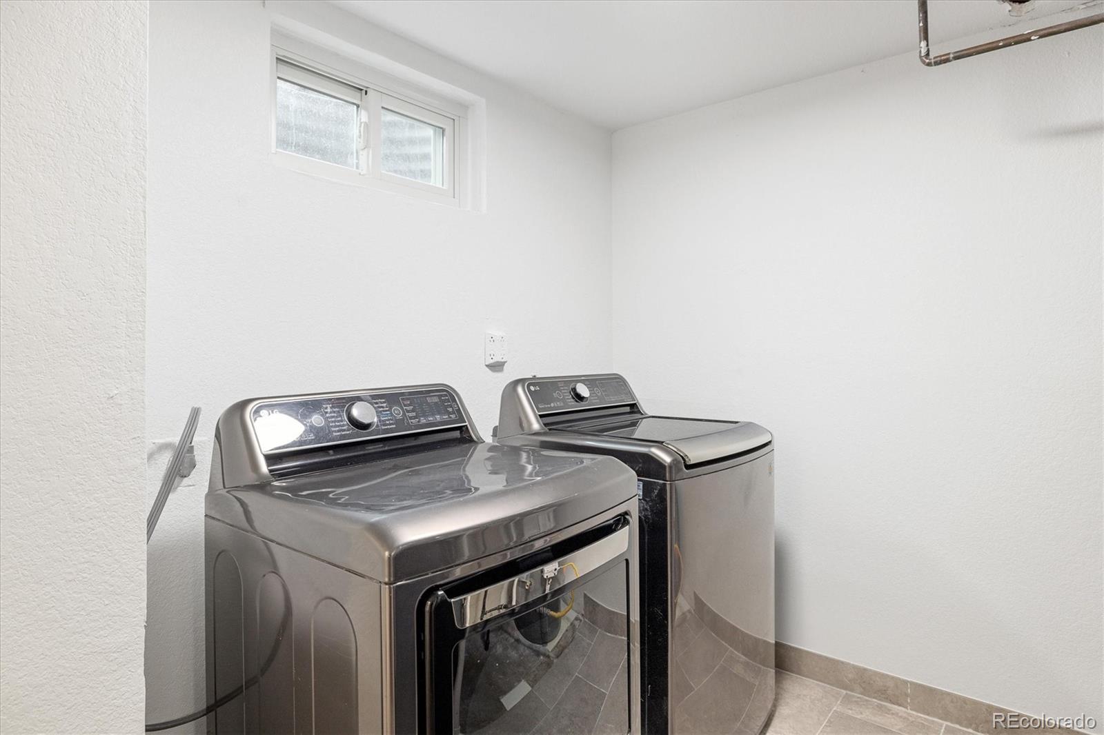 8612 Carr Loop Arvada CO 80005