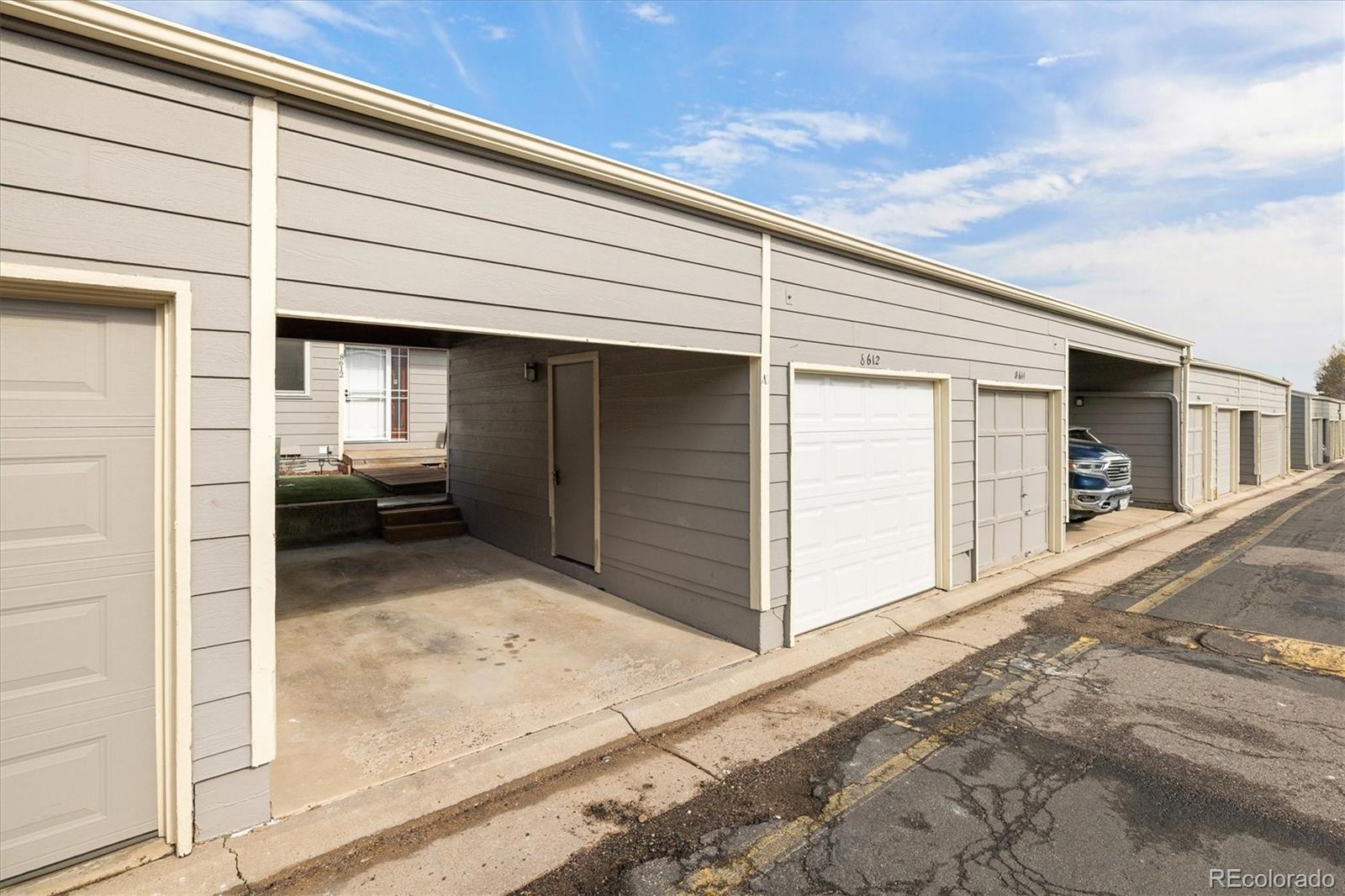 8612 Carr Loop Arvada CO 80005