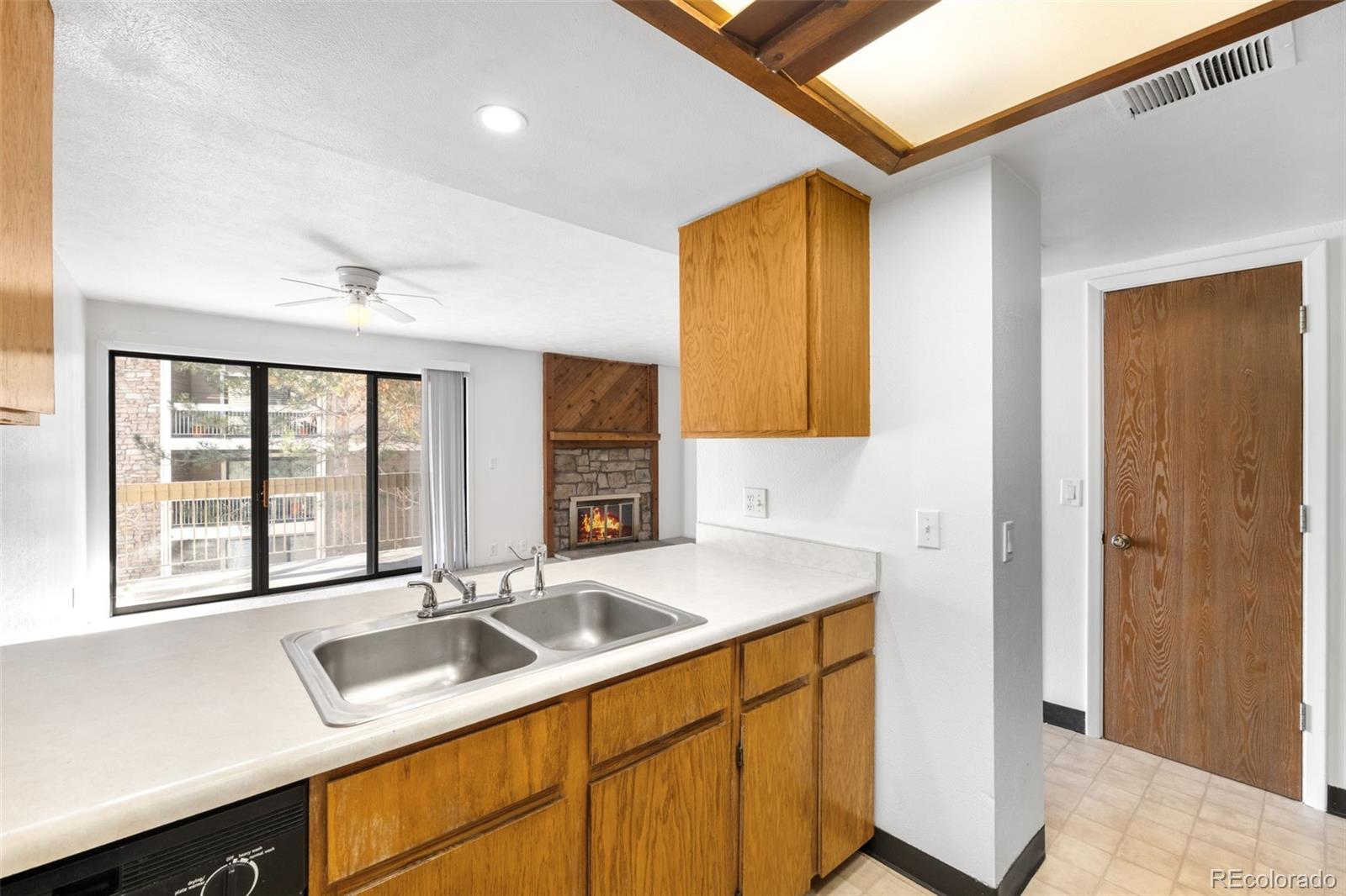 4896 S Dudley Street Littleton CO 80123