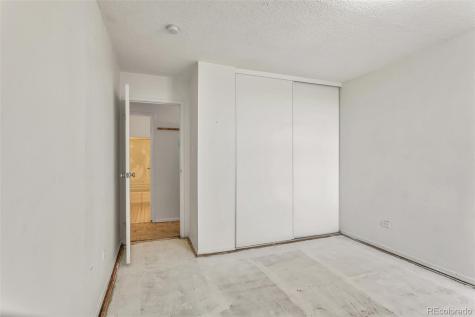 2231 S Vaughn Way Aurora CO 80014