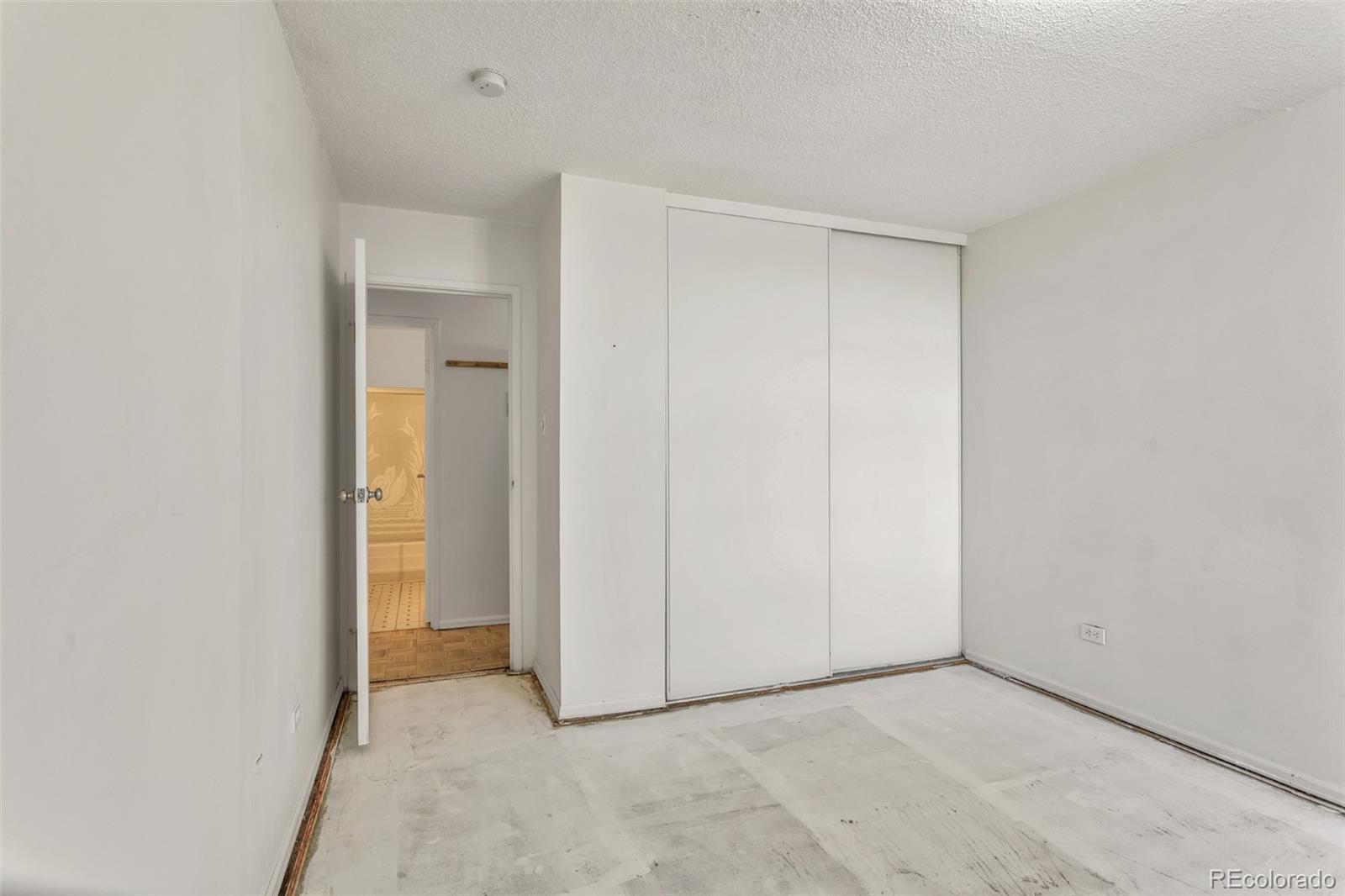 2231 S Vaughn Way Aurora CO 80014
