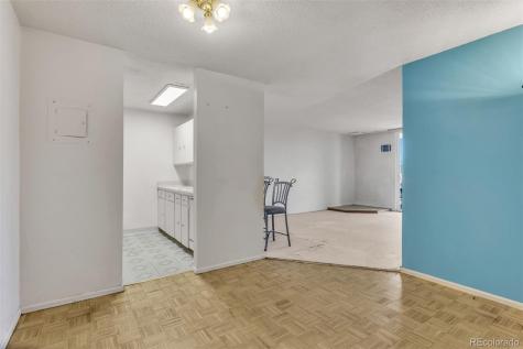2231 S Vaughn Way Aurora CO 80014