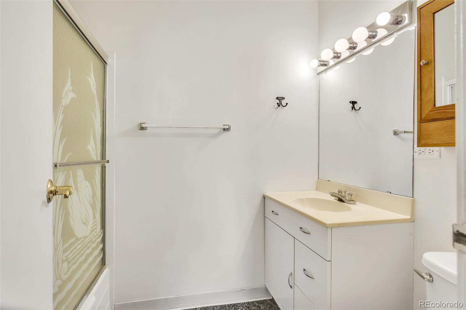 2231 S Vaughn Way Aurora CO 80014
