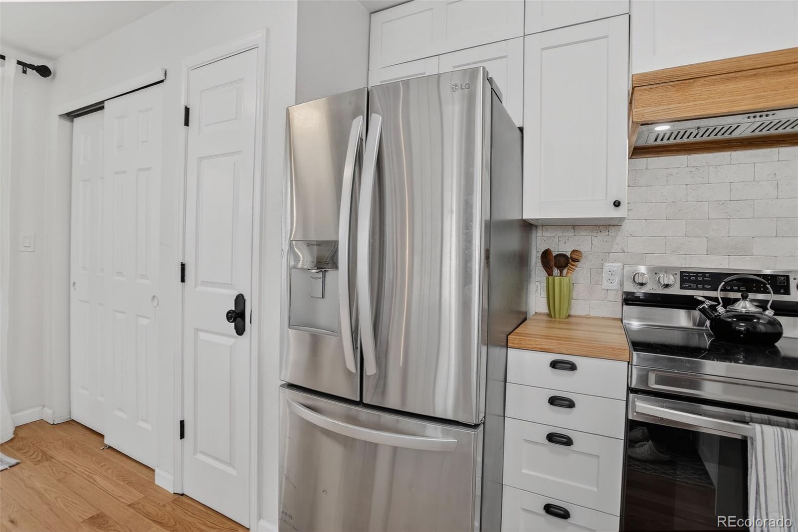 886 S Reed Court Lakewood CO 80226