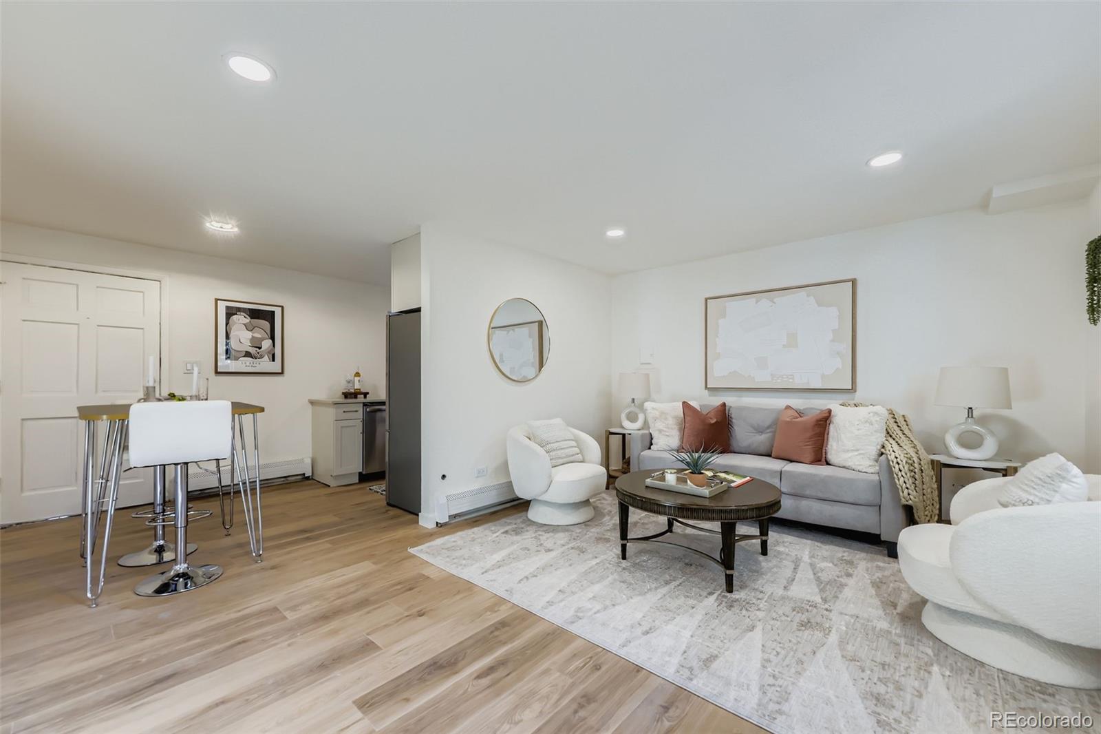 Denver CO, 1525 S Holly Street, Unit 201