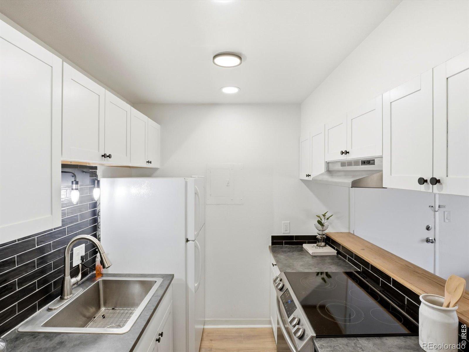 850 W Moorhead Circle Boulder CO 80305