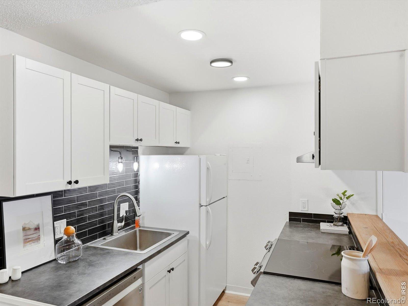850 W Moorhead Circle Boulder CO 80305