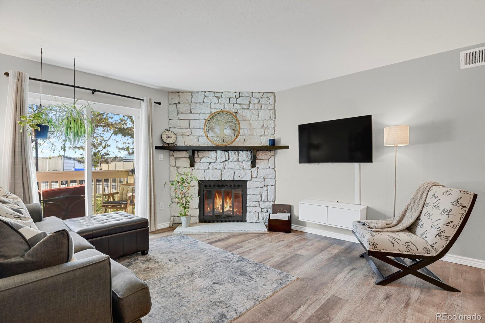 Denver CO, 4400 S Quebec Street, Unit 104P