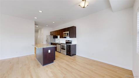 2621 Sable Boulevard Aurora CO 80011