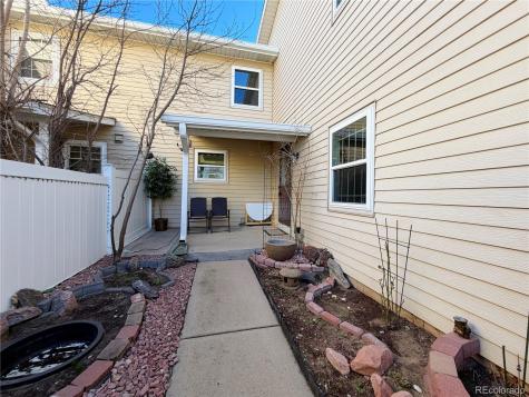 2466 S Vaughn Way Aurora CO 80014