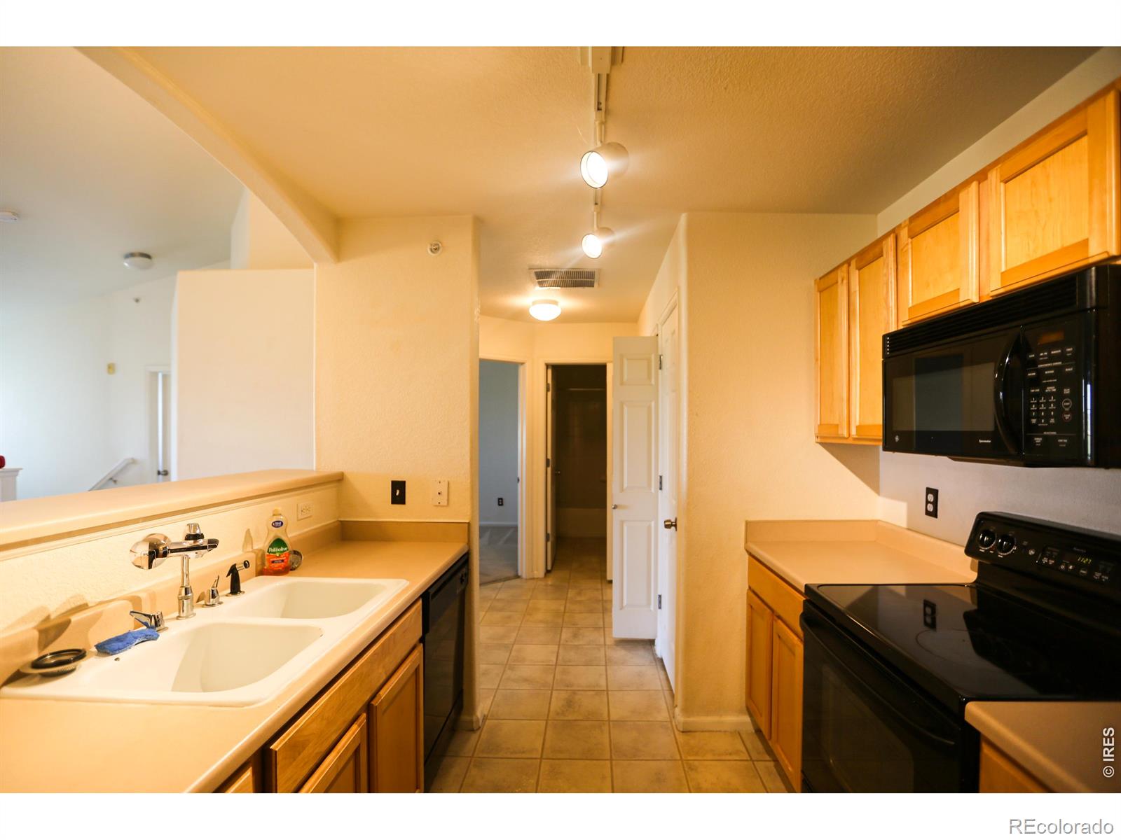5255 Memphis Street Denver CO 80239
