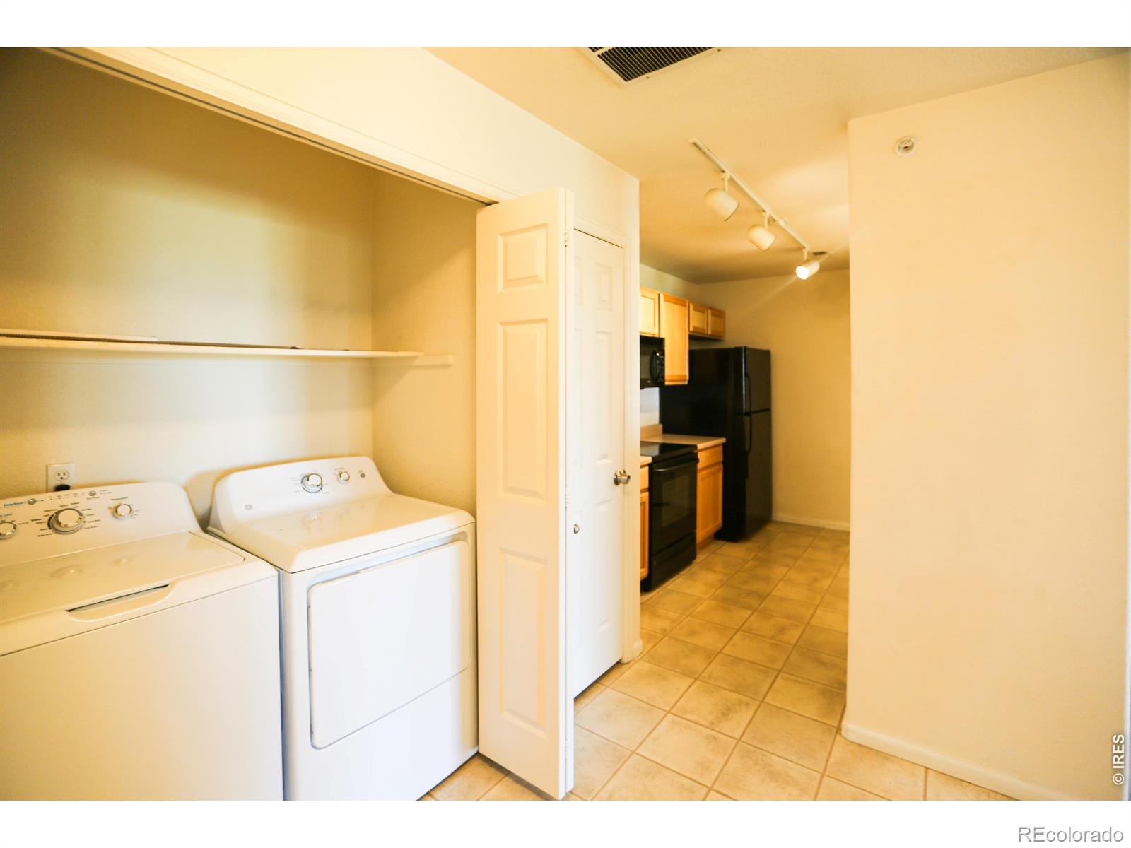 5255 Memphis Street Denver CO 80239