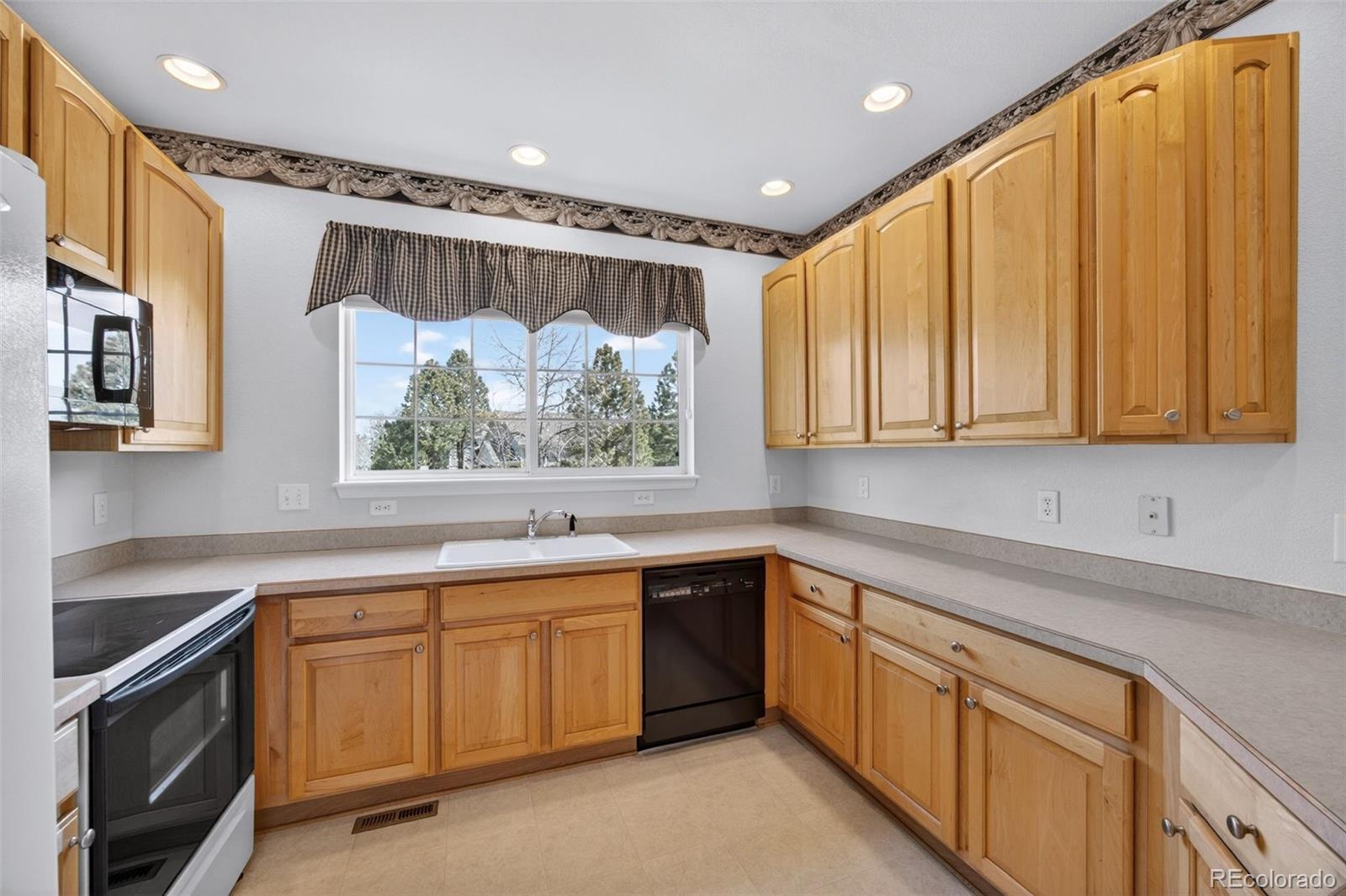 7329 Norfolk Place Castle Pines CO 80108