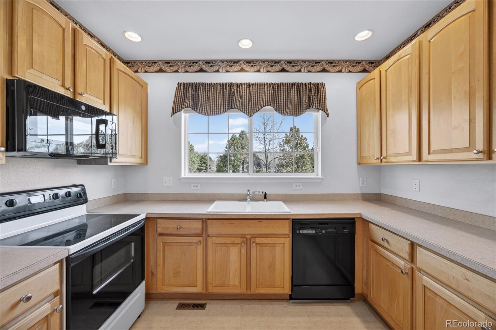 7329 Norfolk Place Castle Pines CO 80108