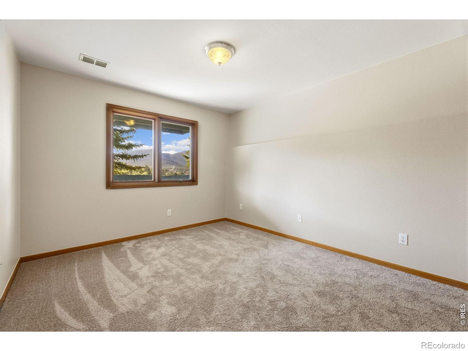 1861 Raven Avenue Estes Park CO 80517