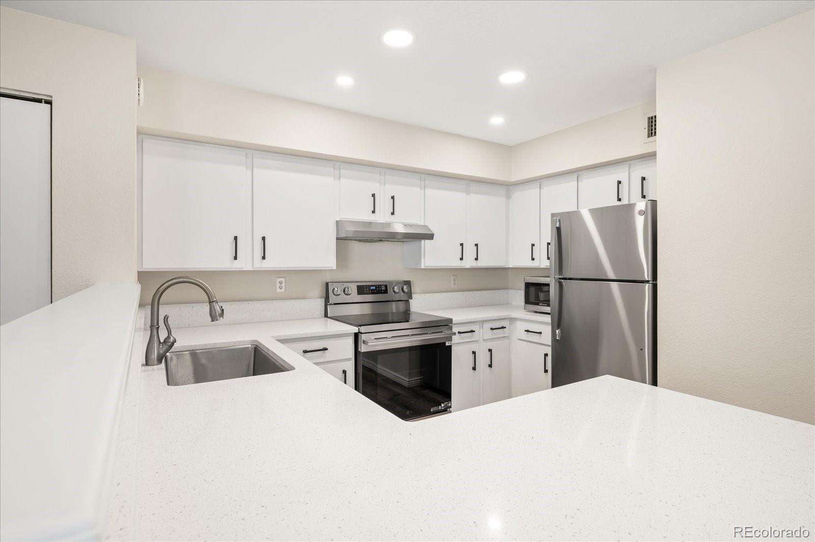 281 S Zinnia Way Denver CO 80228