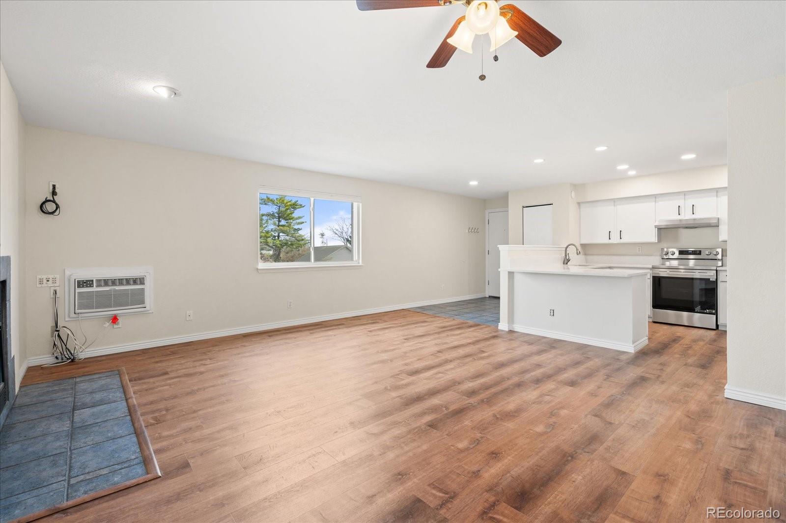 281 S Zinnia Way Denver CO 80228