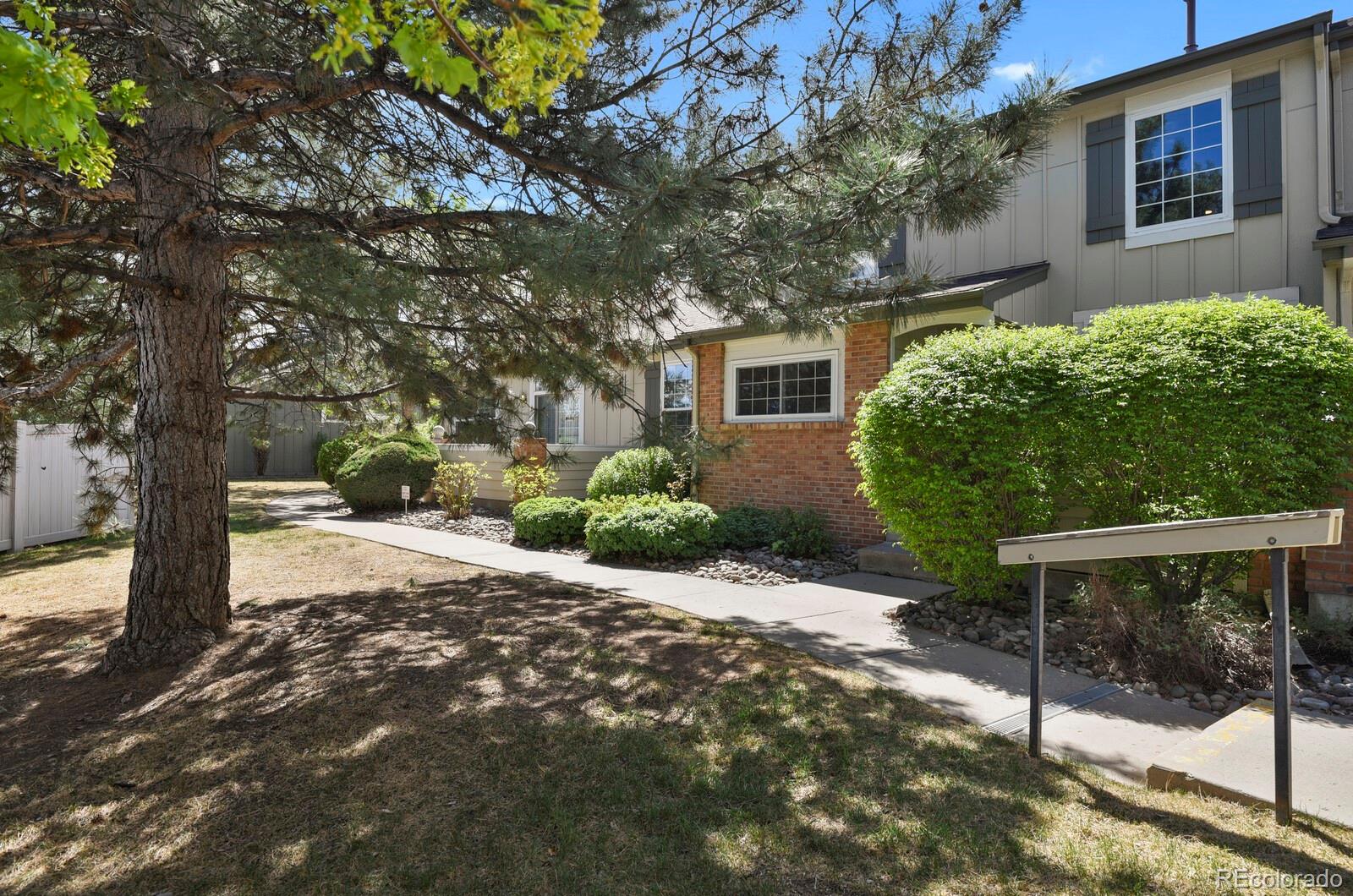 858 S Granby Circle Aurora CO 80012