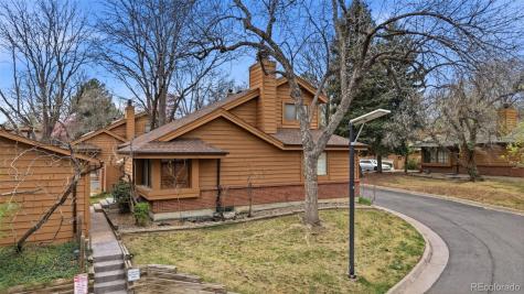 47 S Eagle Circle Aurora CO 80012
