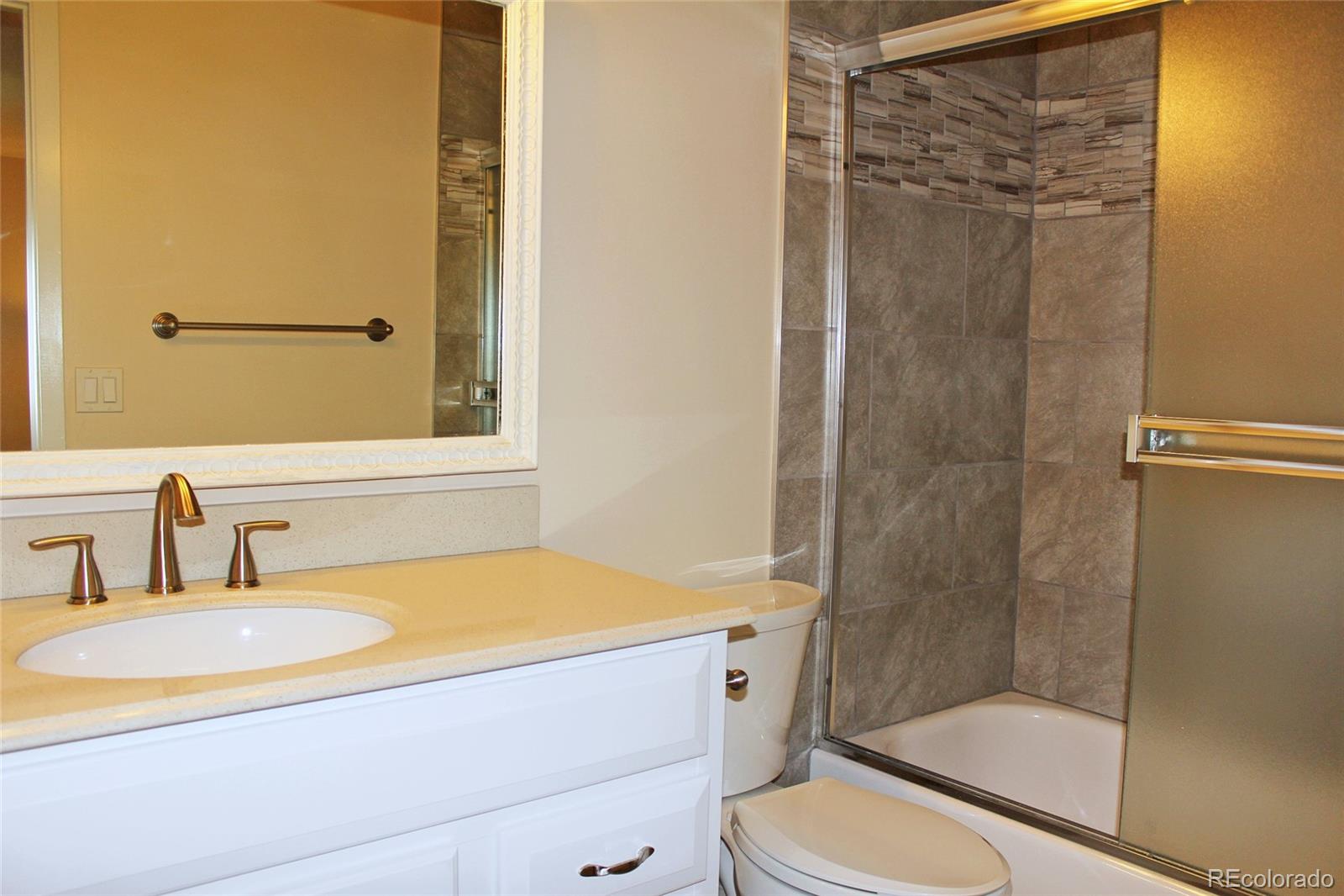 2734 S Heather Gardens Way Aurora CO 80014