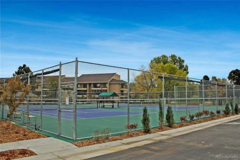 2734 S Heather Gardens Way Aurora CO 80014