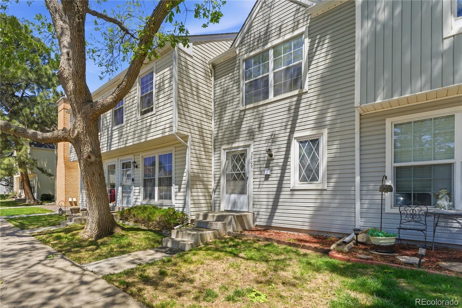 3209 S Estes Street Lakewood CO 80227