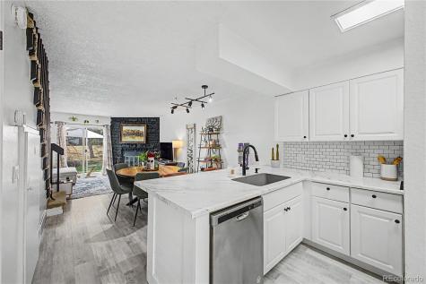 8952 W Dartmouth Place Lakewood CO 80227