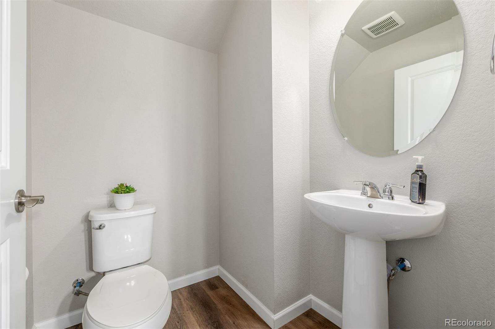14933 E Belleview Drive Aurora CO 80015