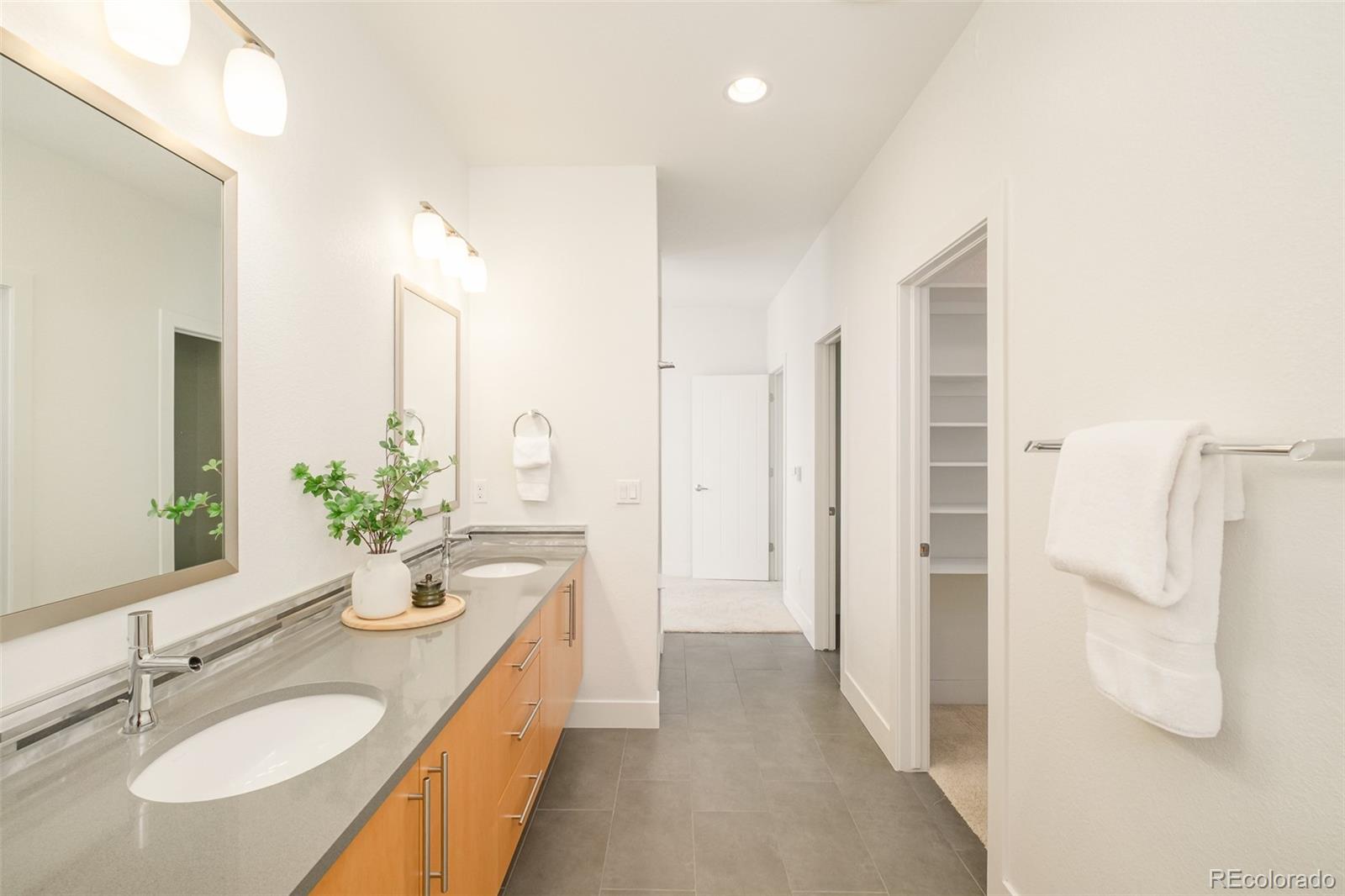 5054 Valentia Street Denver CO 80238