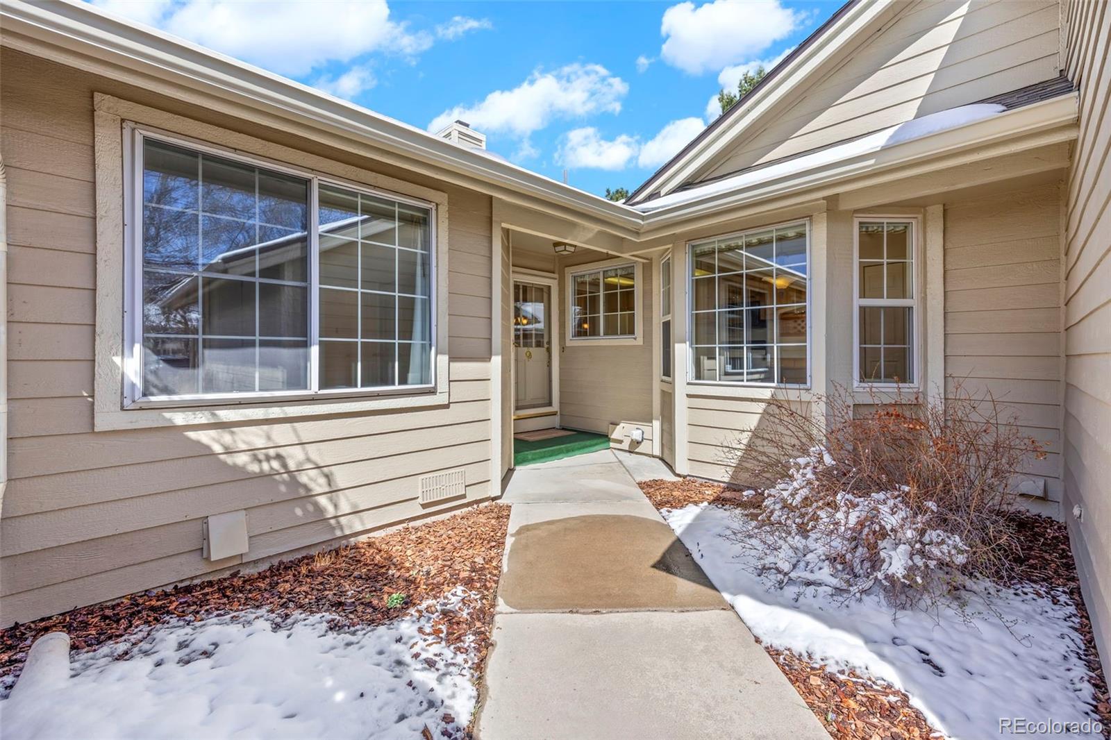 8233 S High Court Centennial CO 80122