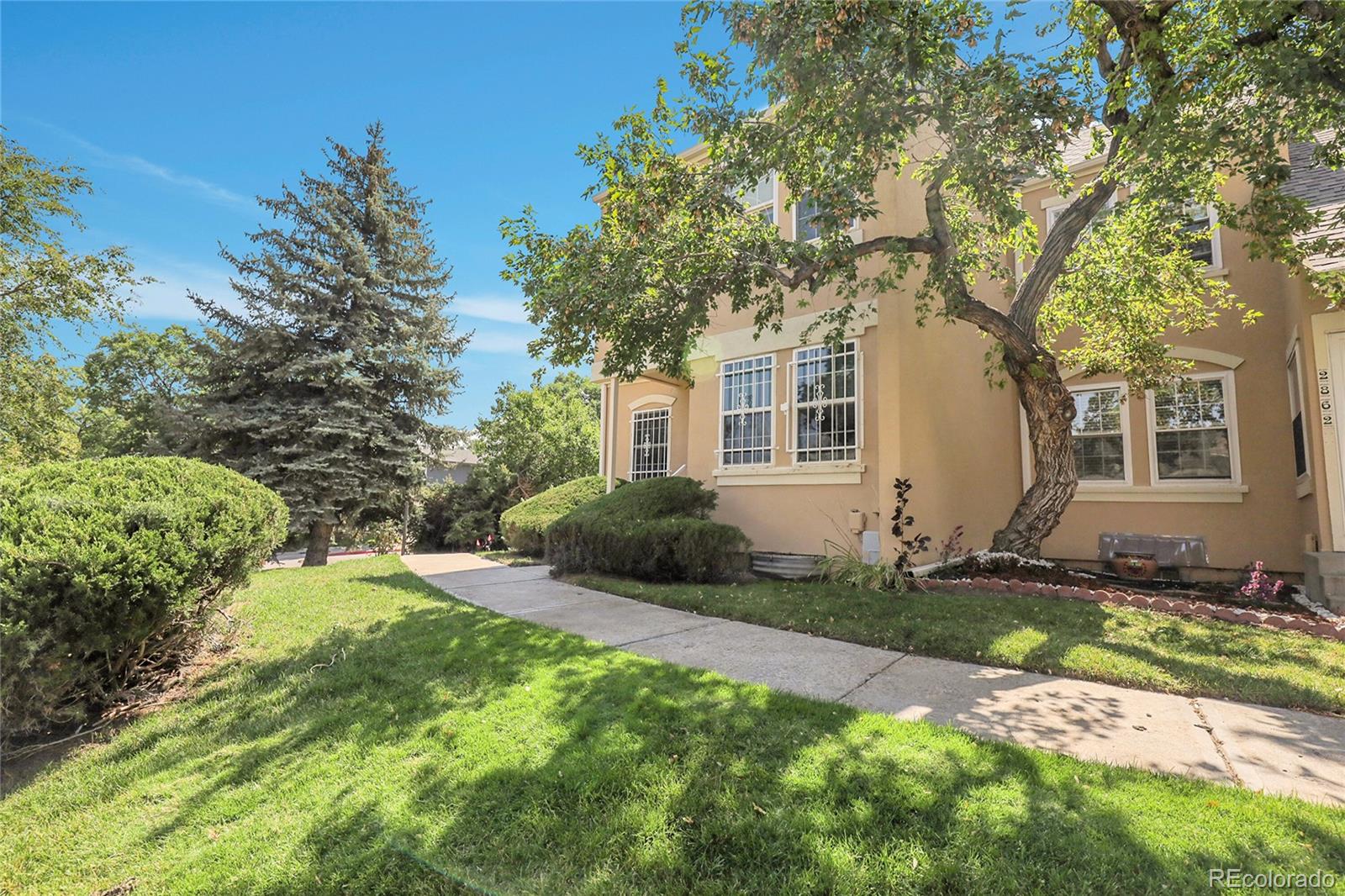 2864 S Vaughn Way Aurora CO 80014