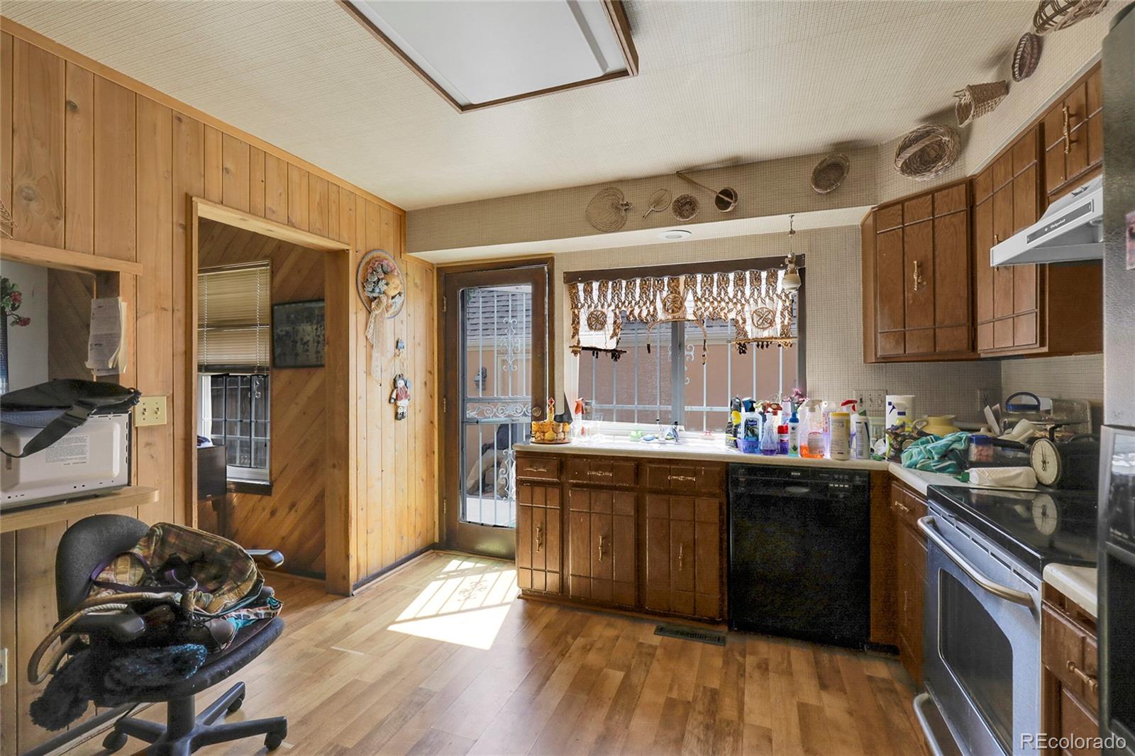 2864 S Vaughn Way Aurora CO 80014