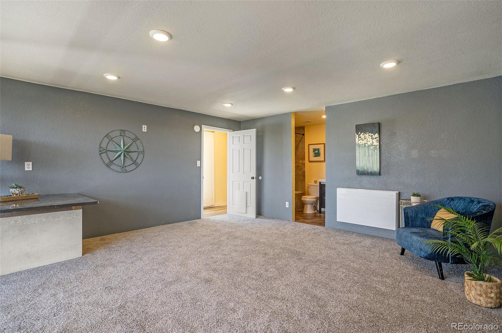 364 S Ironton Street Aurora CO 80012