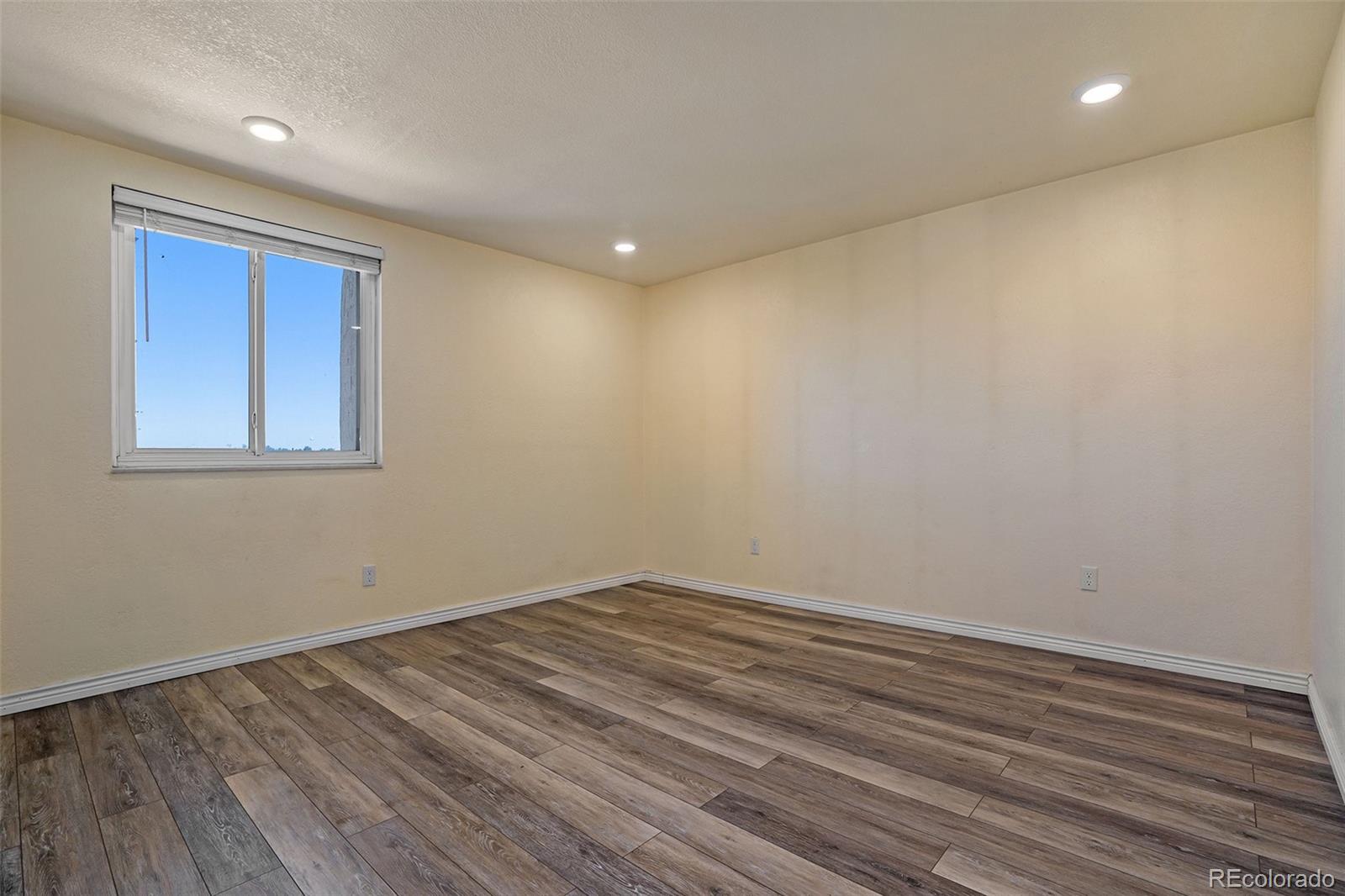 364 S Ironton Street Aurora CO 80012