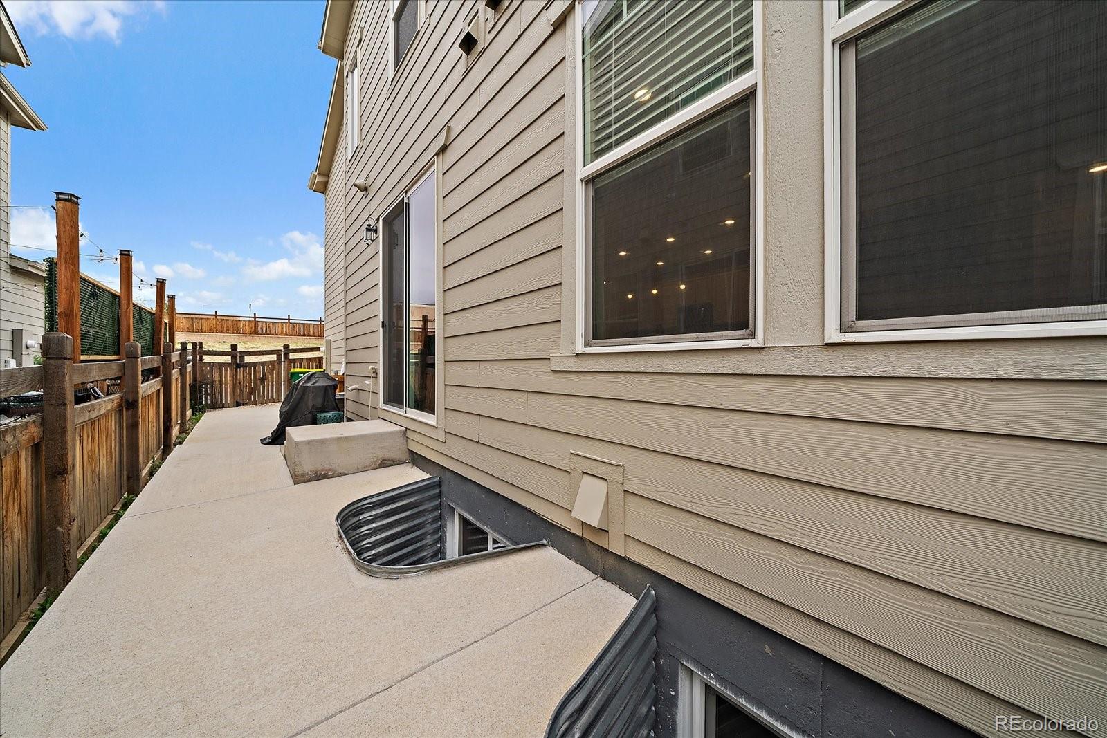 21892 E Quincy Circle Aurora CO 80015