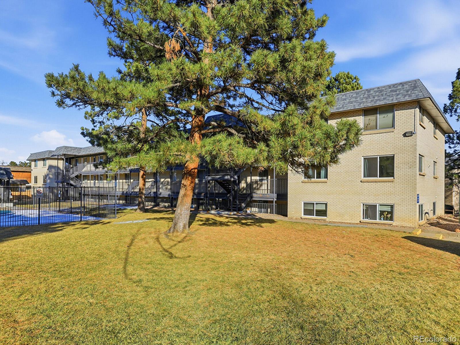 1723 Robb Street Lakewood CO 80215