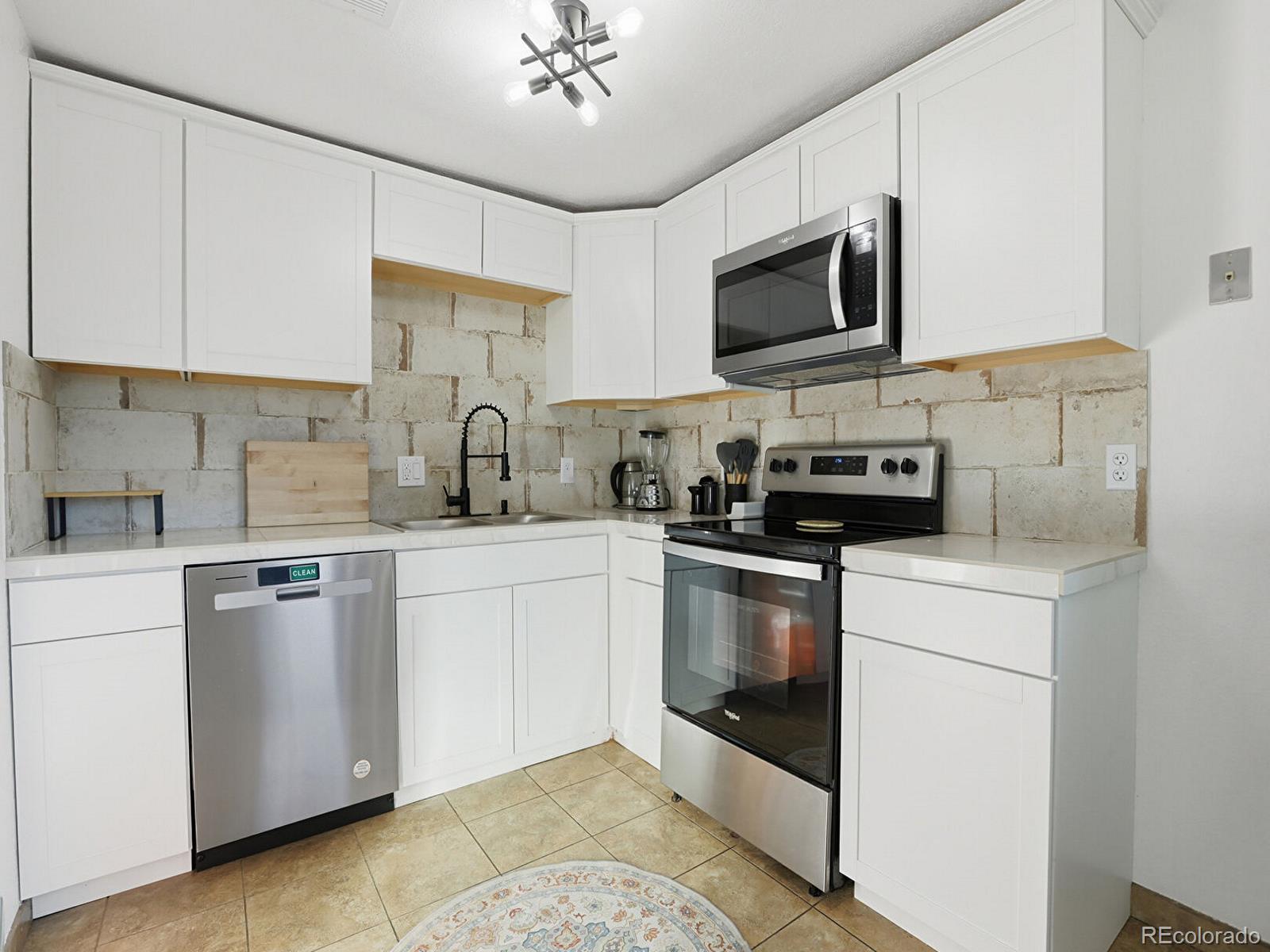 1723 Robb Street Lakewood CO 80215