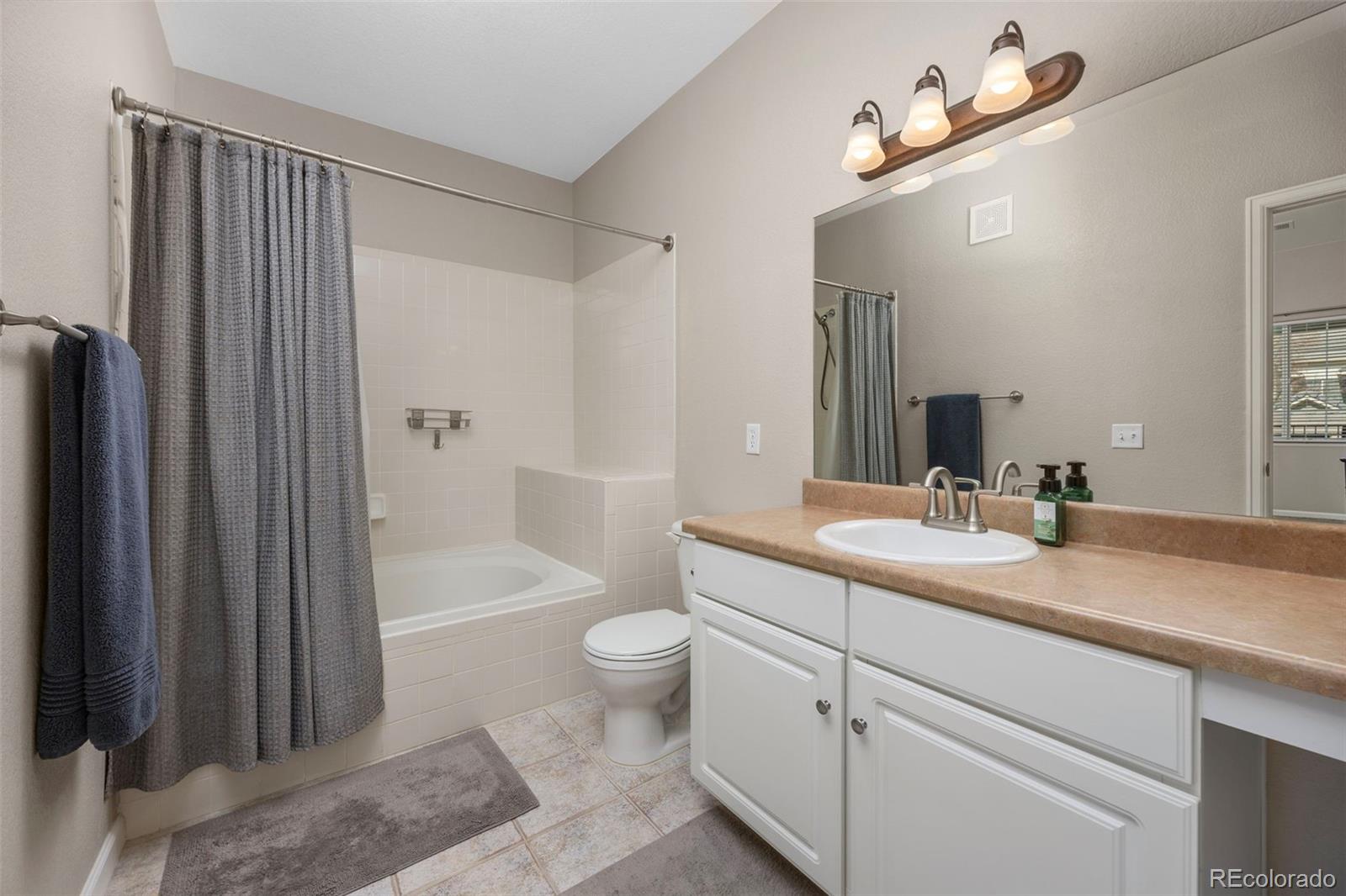 22520 E Ontario Drive Aurora CO 80016