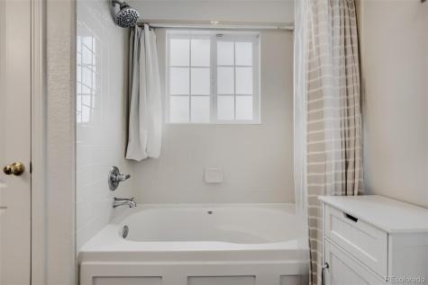 3261 S Uravan Court Aurora CO 80013