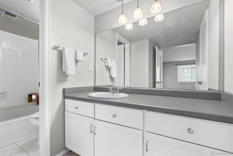6385 Oak Street Arvada CO 80004