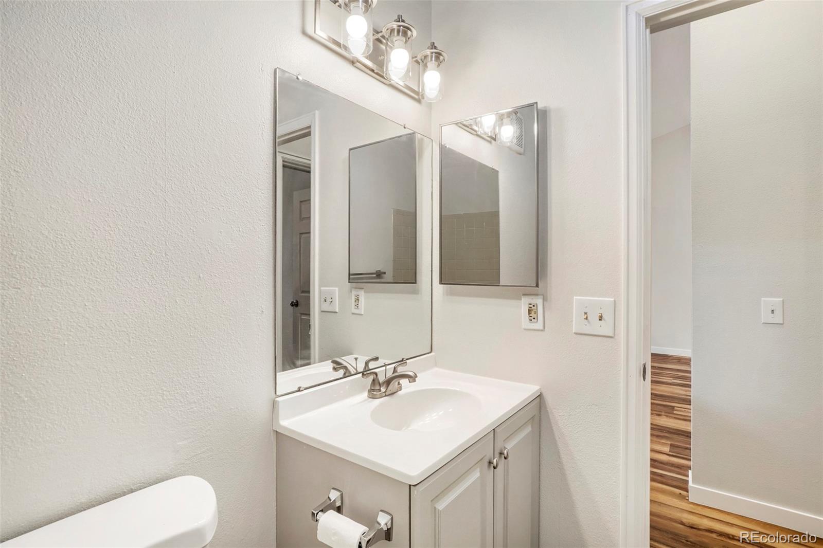 4136 S Rifle Way Aurora CO 80013