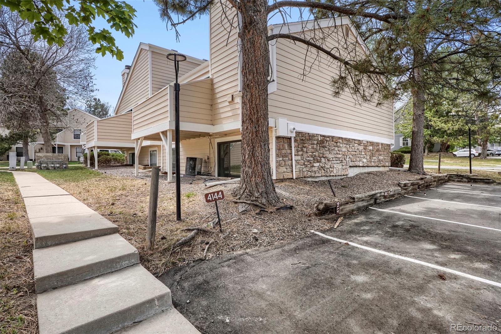 4136 S Rifle Way Aurora CO 80013